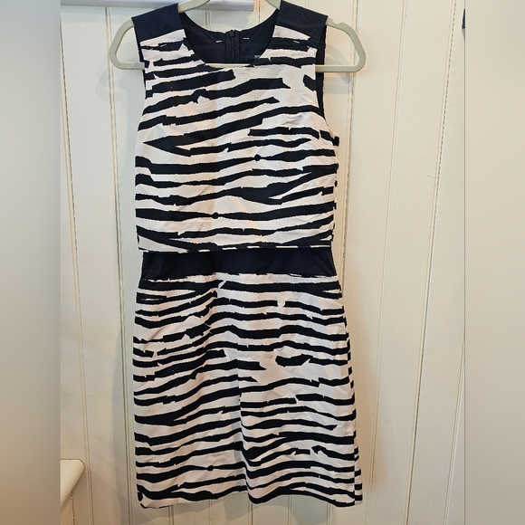 Hugo Boss Women Black Ivory Zebra Dress Size 2 Silk Cocktail Party $595 - Picture 2 of 12